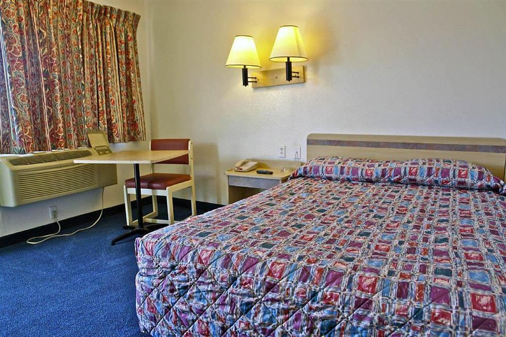 Red Roof Inn Alexandria, La Room photo